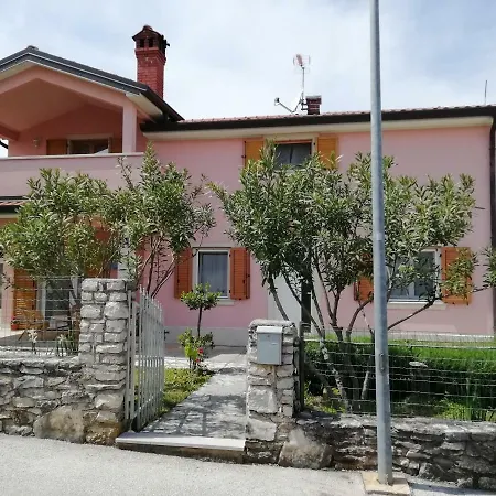 Vesna Apartament *